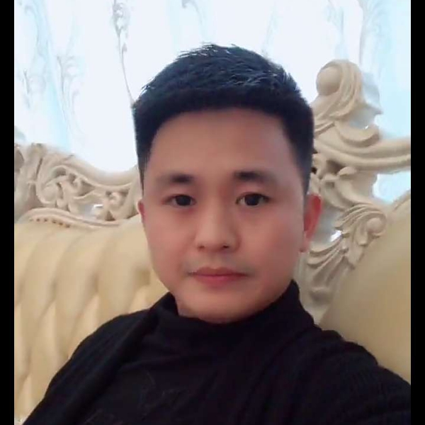 往事俊逸的照片
