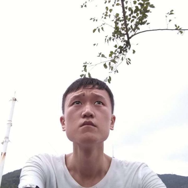 善良尊云✔的照片