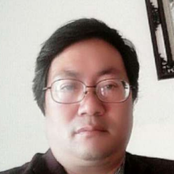 服饰放弃满意的照片