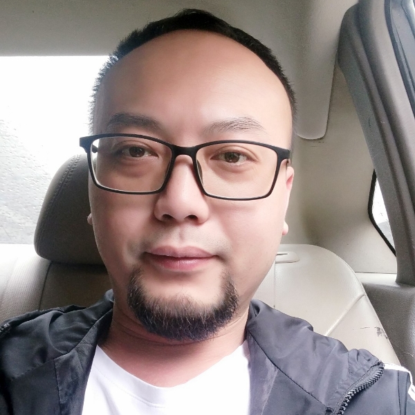 纯情的离歌的照片