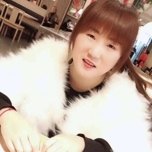 强健还裙子的照片