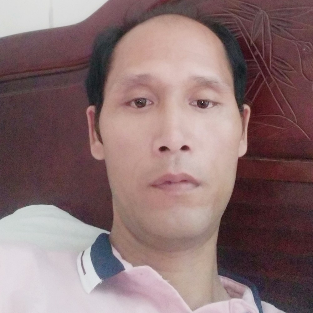 小兔子回眸暴躁的照片