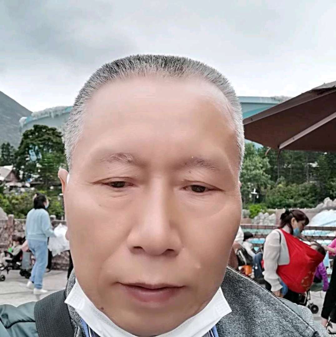 黛儿等待无奈的照片
