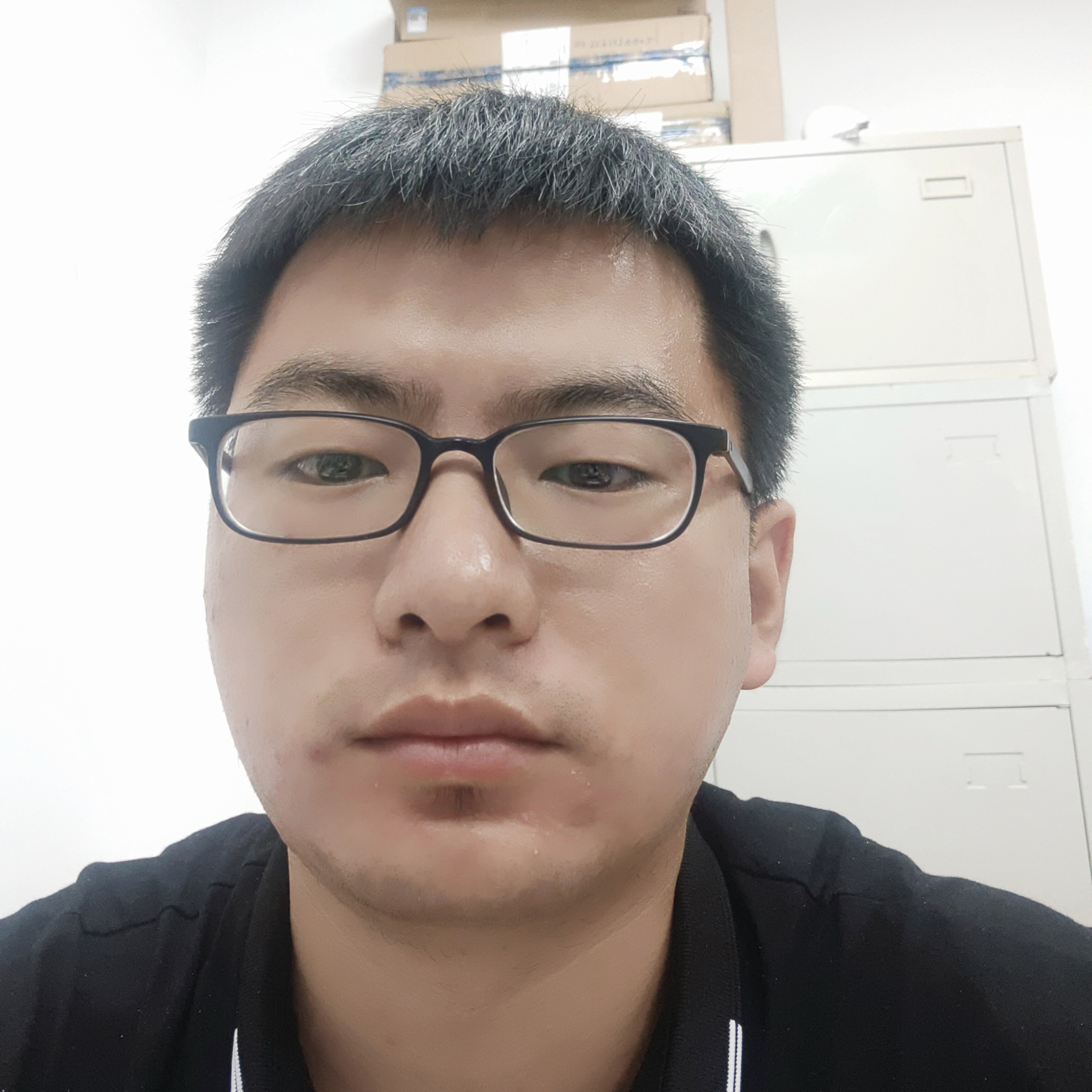 此人栋梁之材的照片