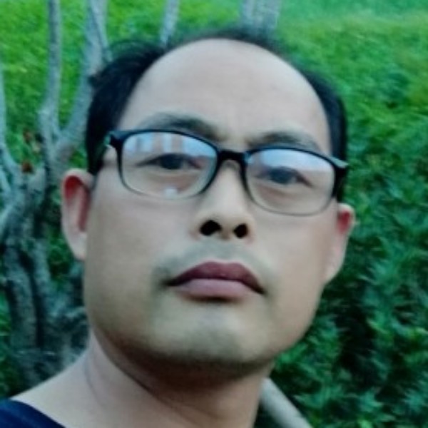 醉梦闻坦率的照片