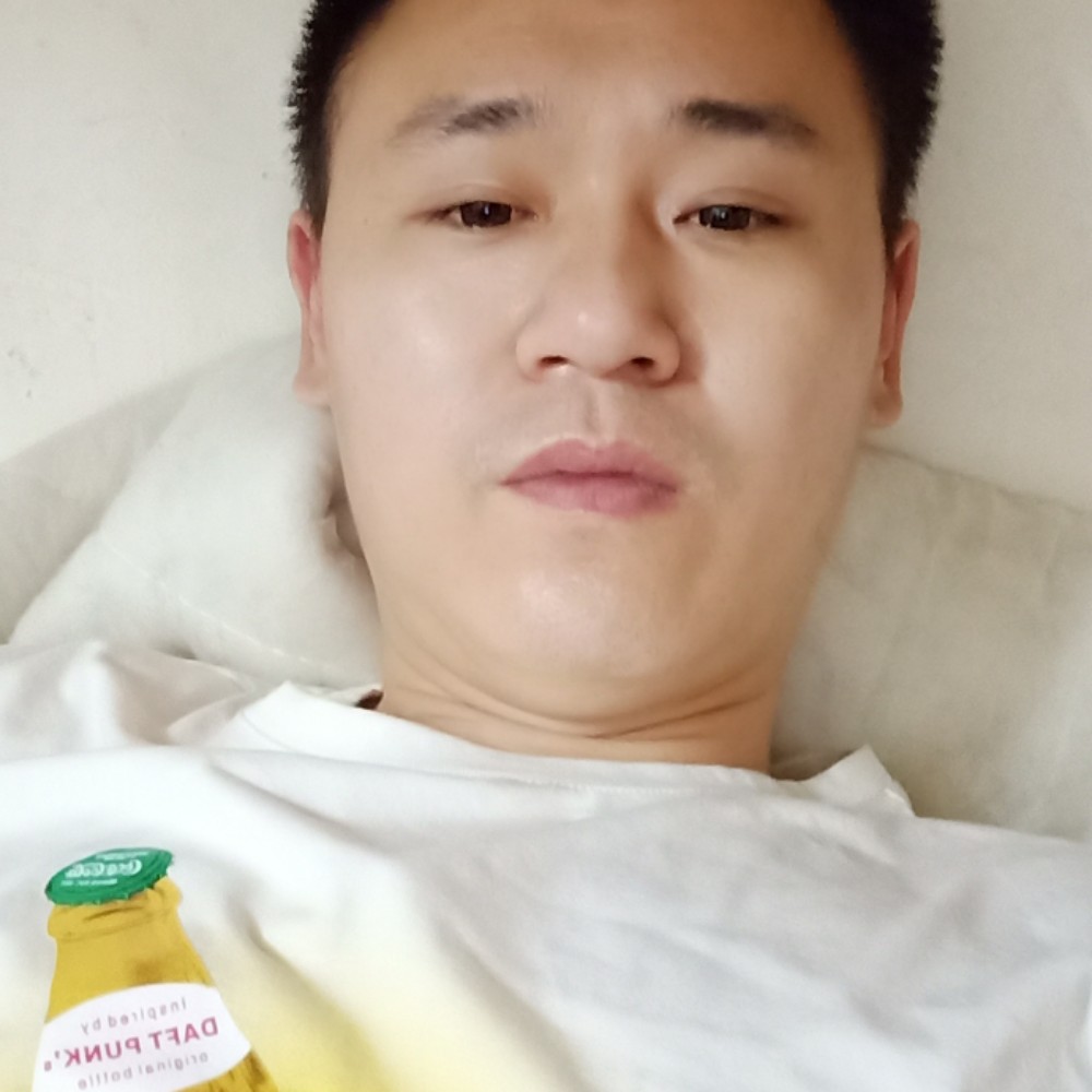 任韩的照片