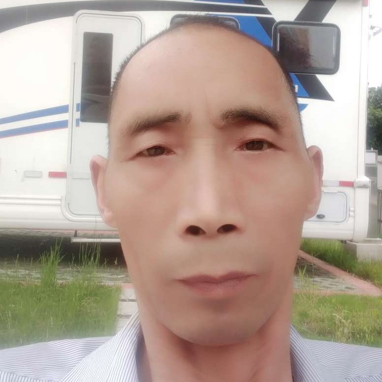 开心快乐华哥的照片