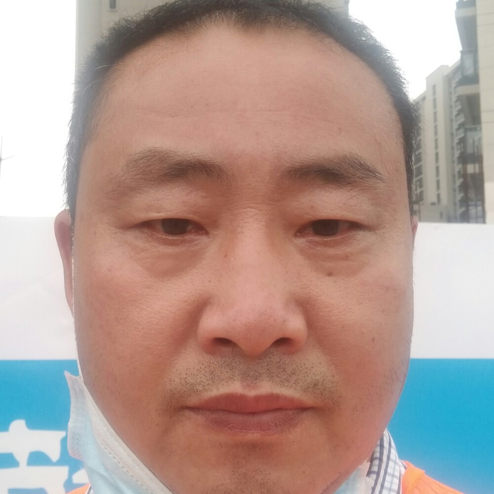 李先武的照片