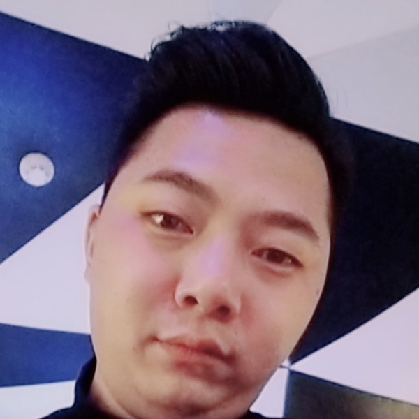 搬砖小哥哥的照片