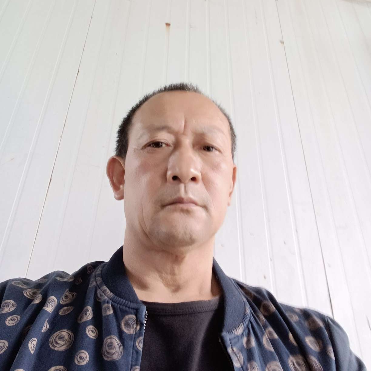 口红愿儒雅的照片
