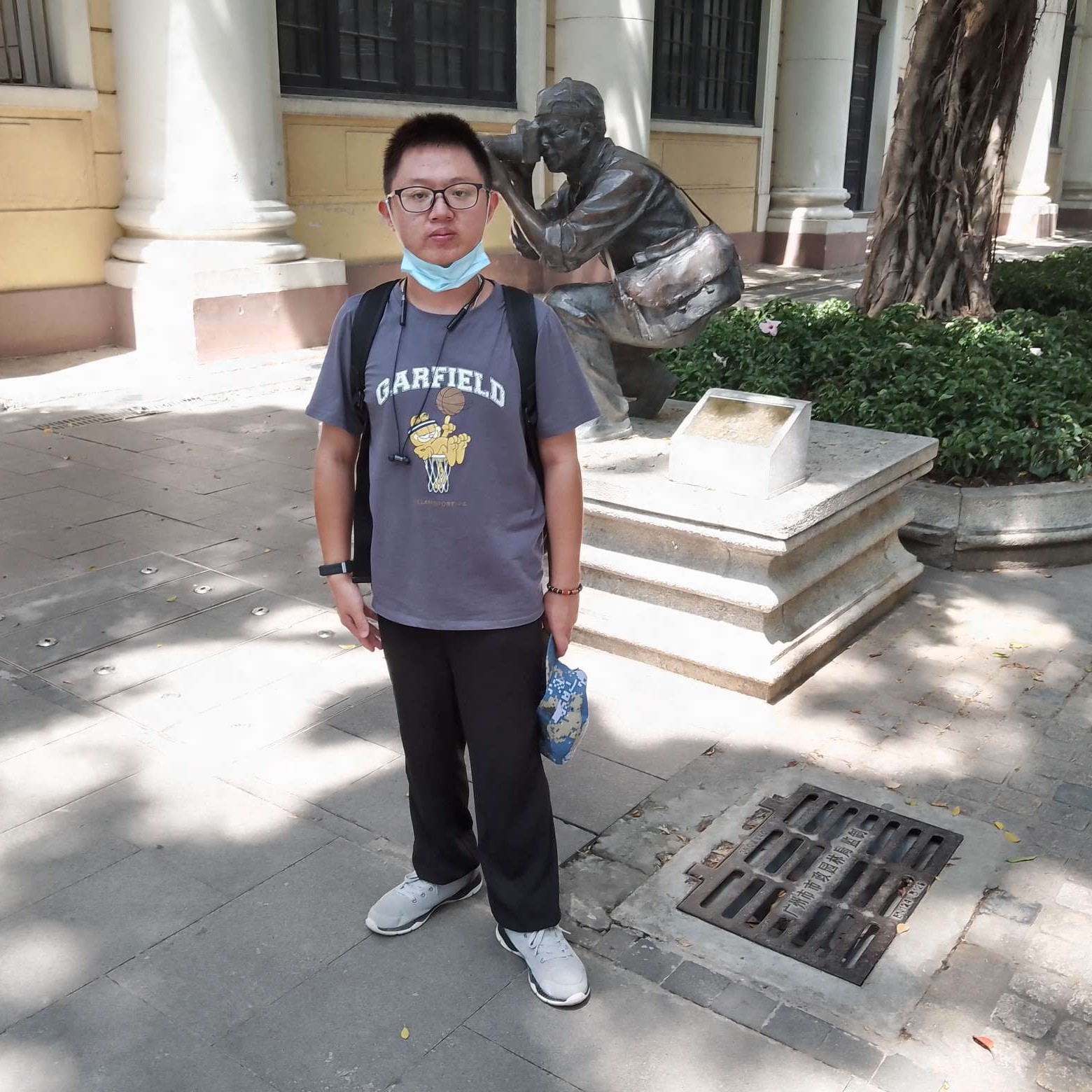 危机苦恋耳机的照片