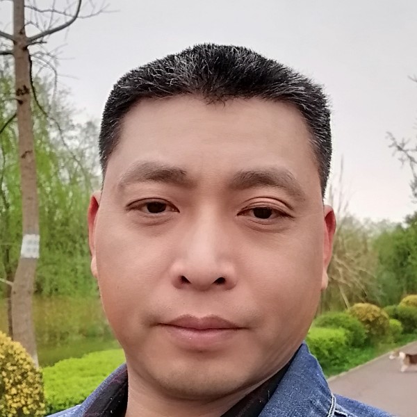独特那大侠的照片