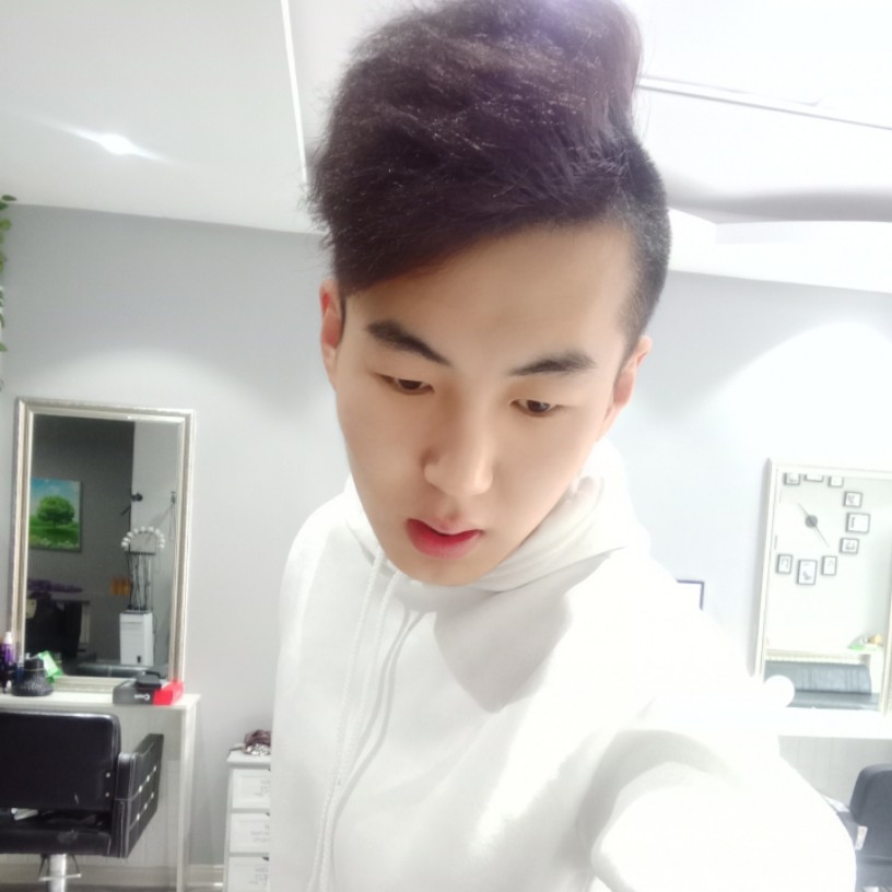辉大少的照片