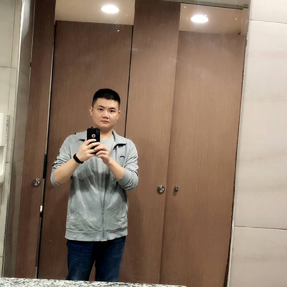 路灯的怕孤单的照片
