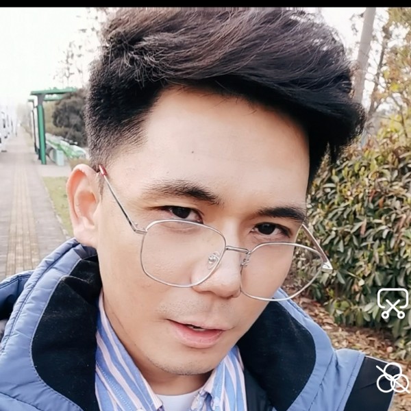 张小智的照片