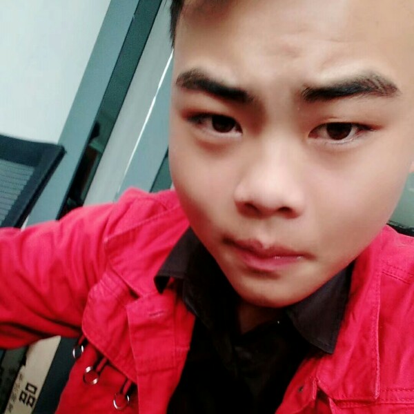 苗条无奈的照片