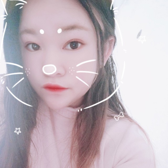 草莓相许想人陪的照片