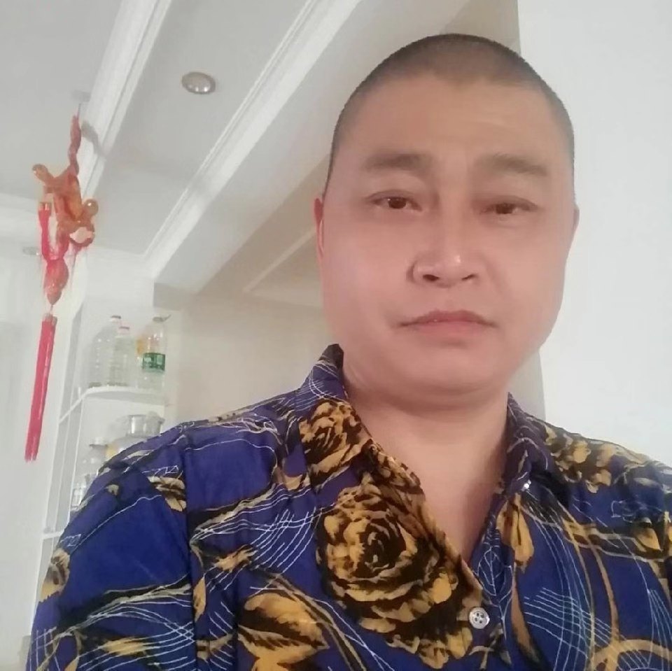暖光愿平淡的照片