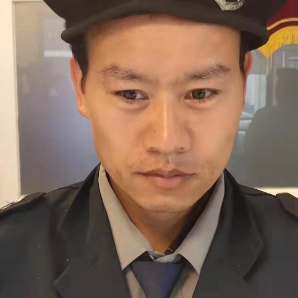 穆天宏的照片