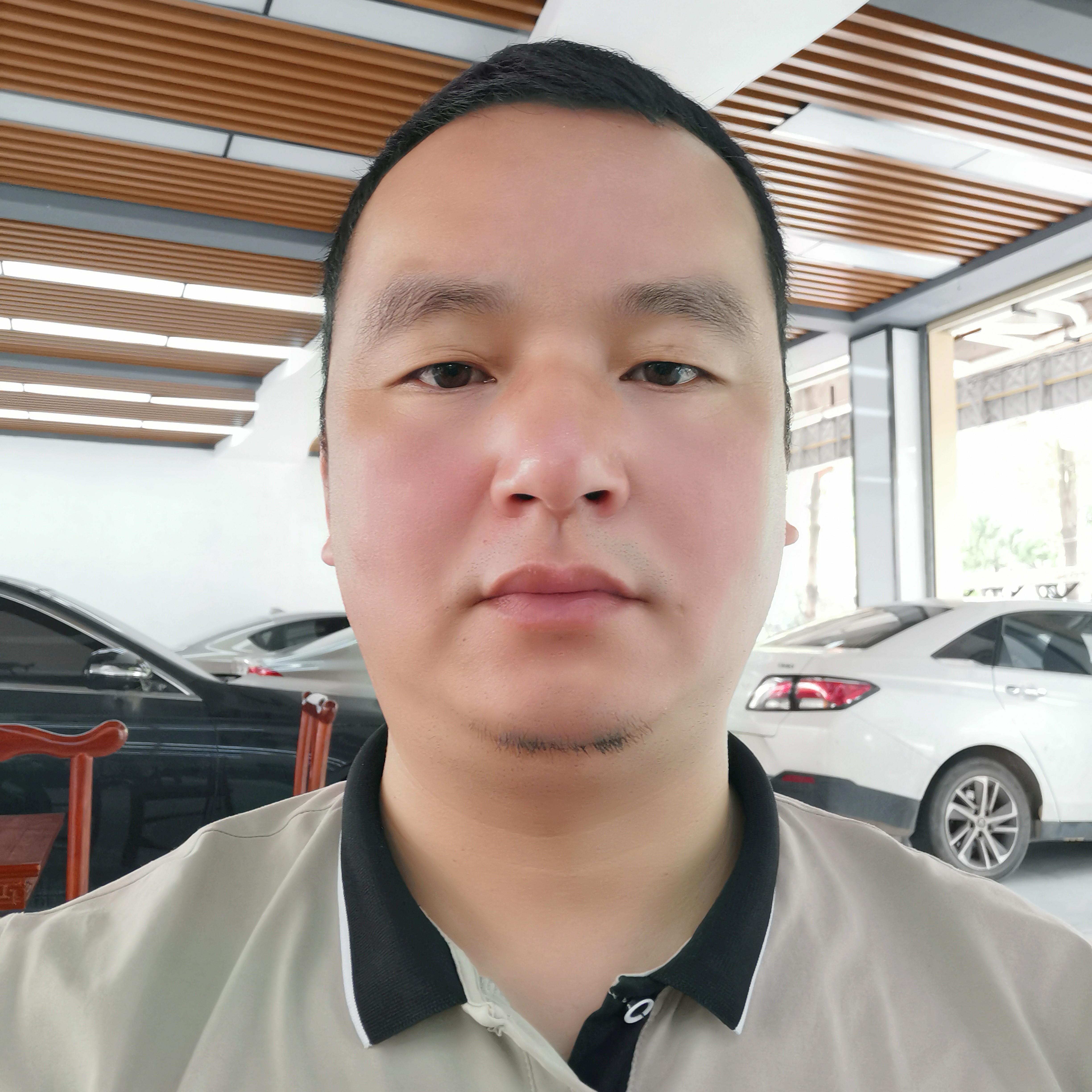 一个穷老男人的照片