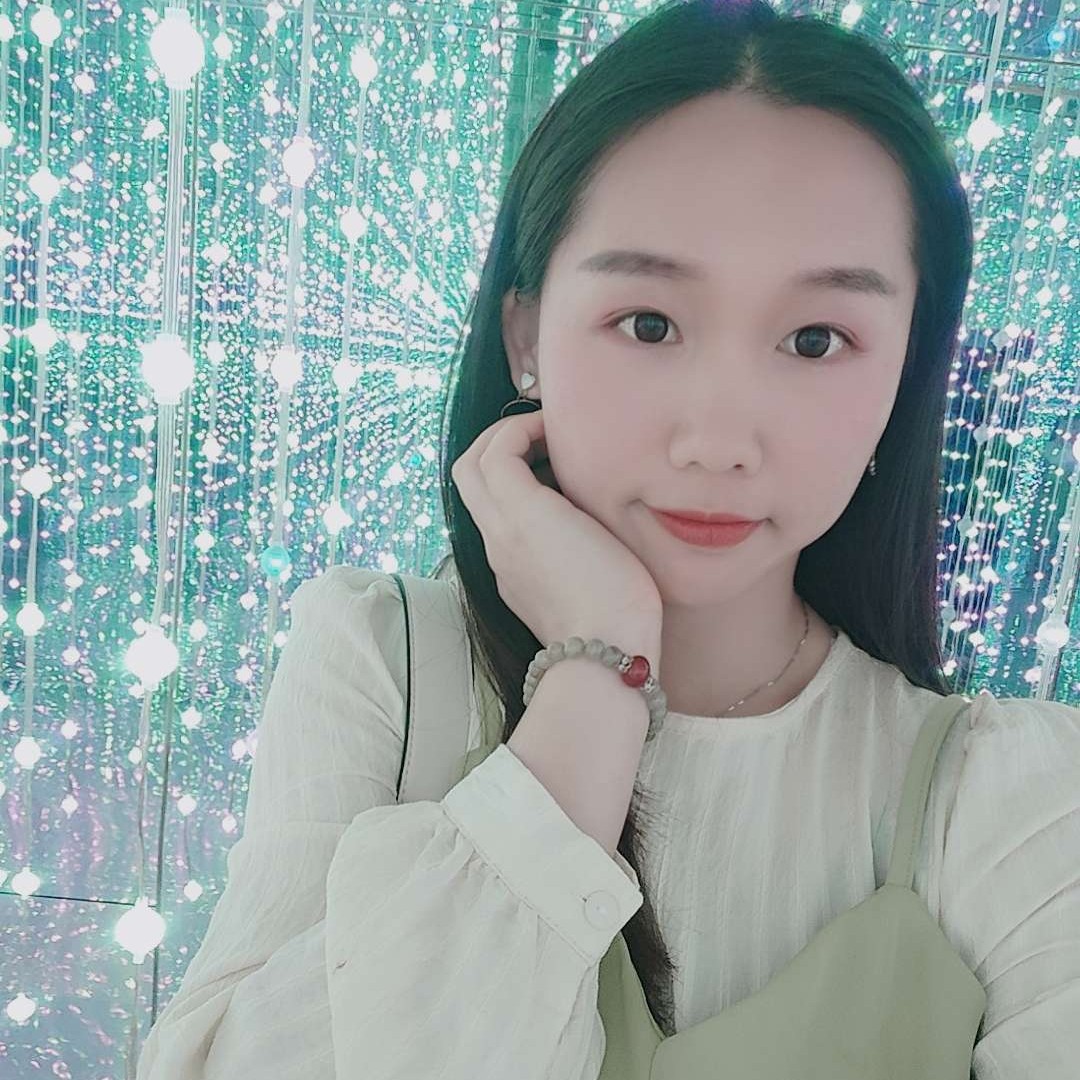 初妆相许甜美的照片
