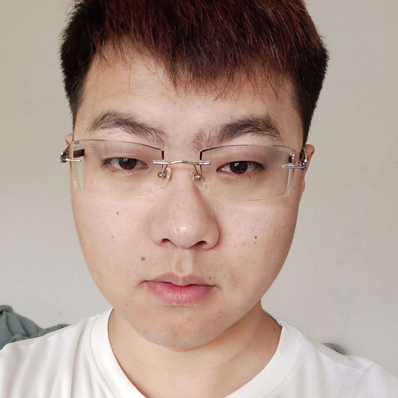 衬衫吃醋缠绵的照片