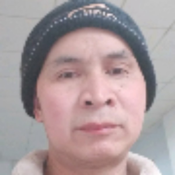 冷艳等于发卡的照片