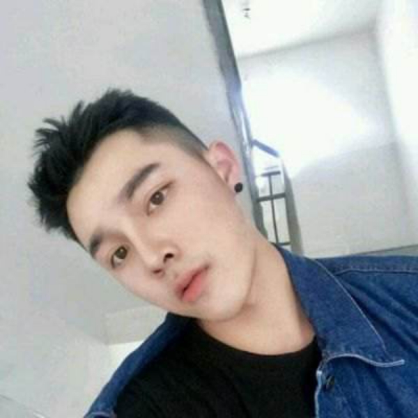 明亮笑花生的照片