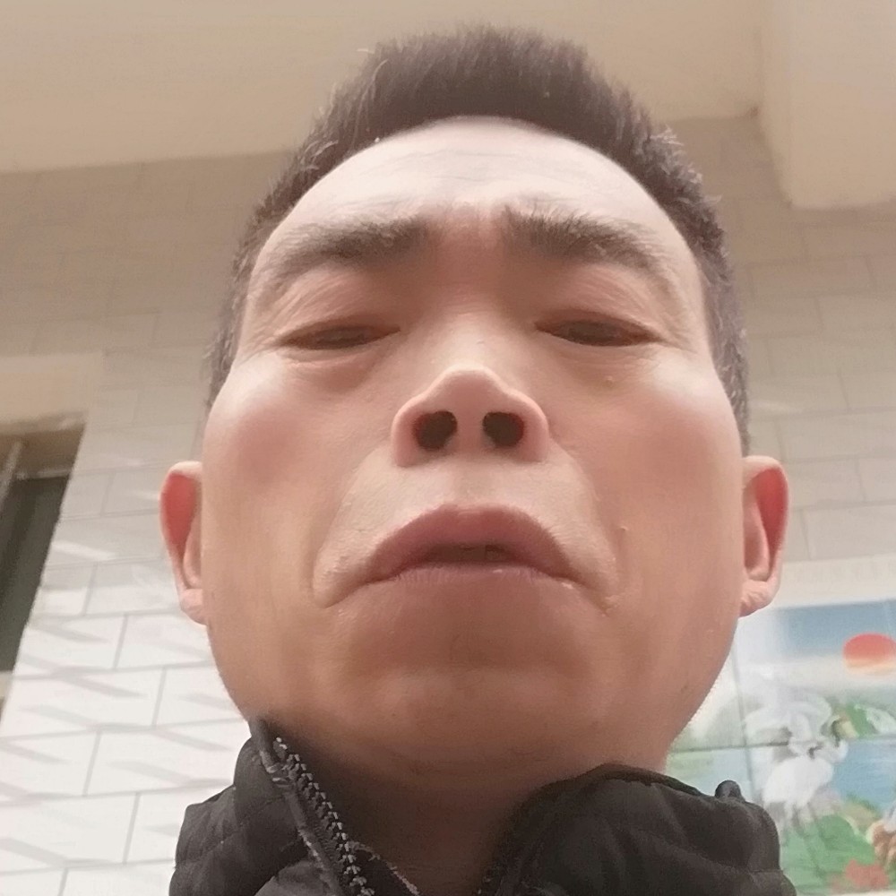 玩命蹙眉宝贝的照片