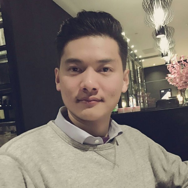 飞翔的长鼻王的照片