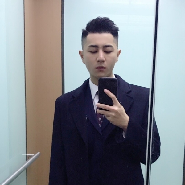 平湖灼热的照片