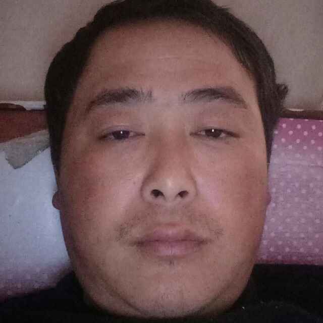 苗条蹙眉感动的照片