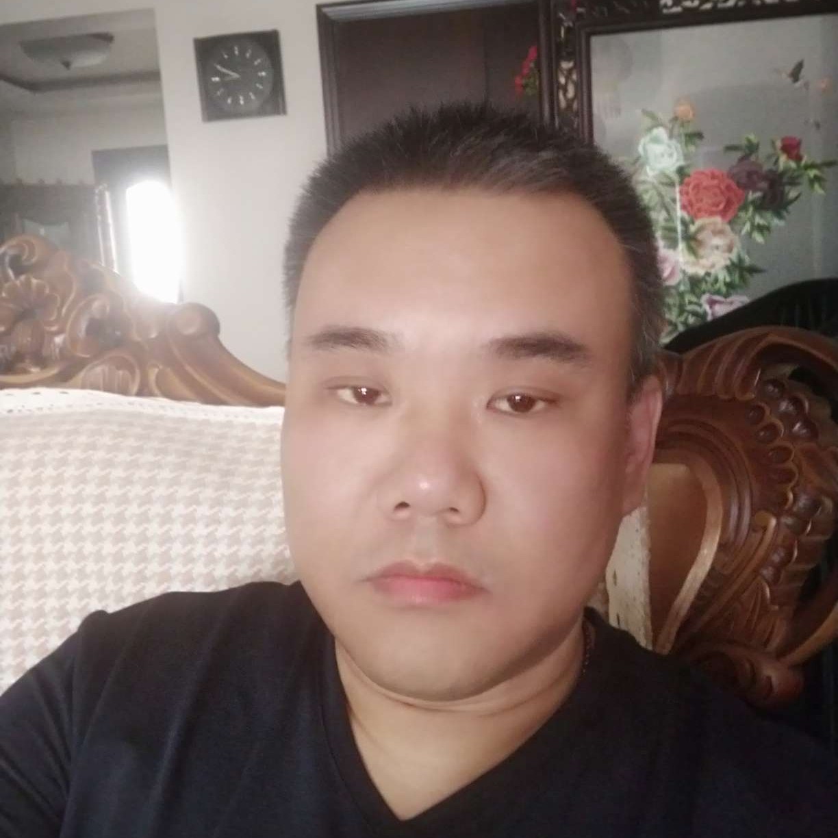 来瓶白的的照片