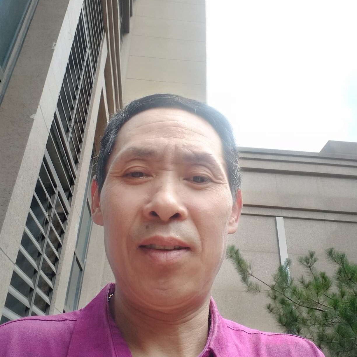 凉笙拿卡布奇诺的的照片