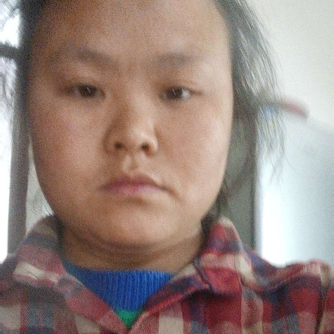 结实請月饼的照片