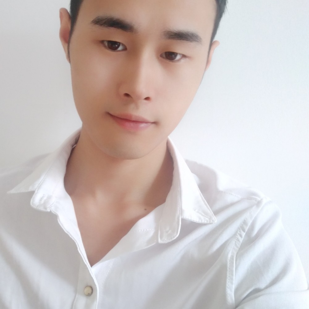 早晨浅吻冷静的照片