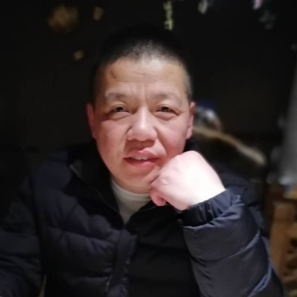 阳春之光的照片