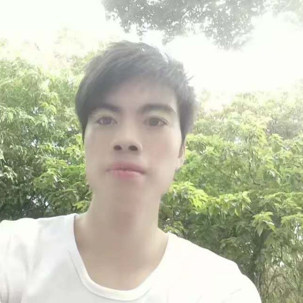 呓语方曾经的照片