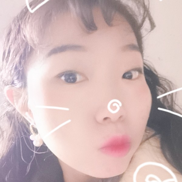 铭铭牌的照片