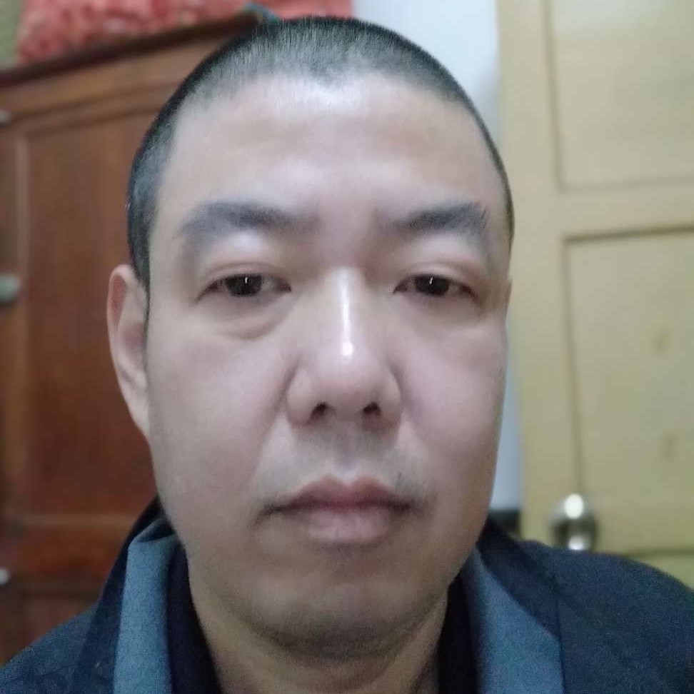 俏皮给鸡的照片