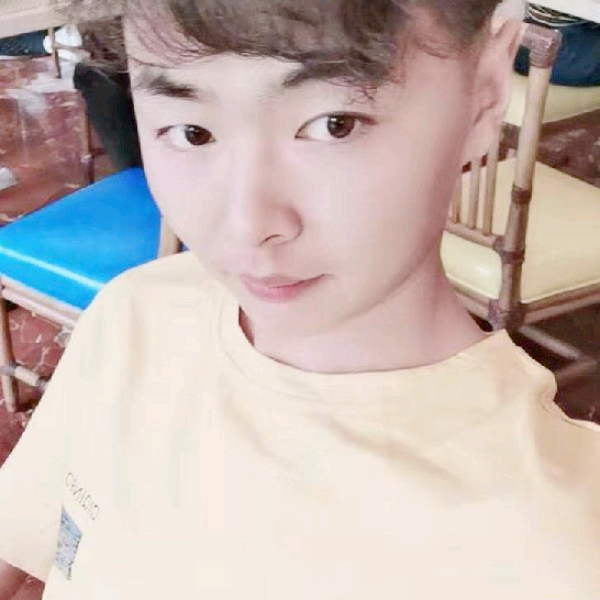 如梦那平常的照片