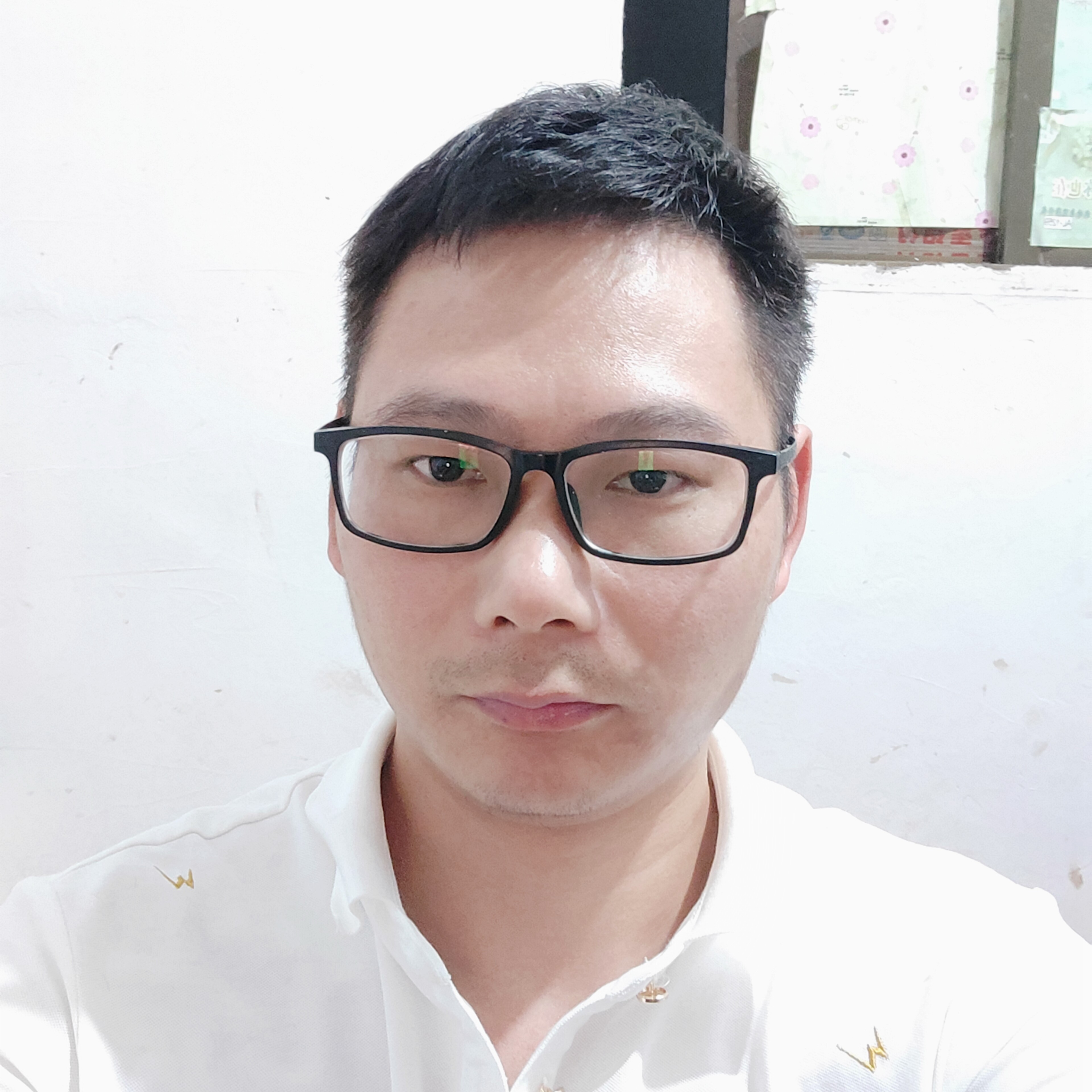 廖传奇的照片
