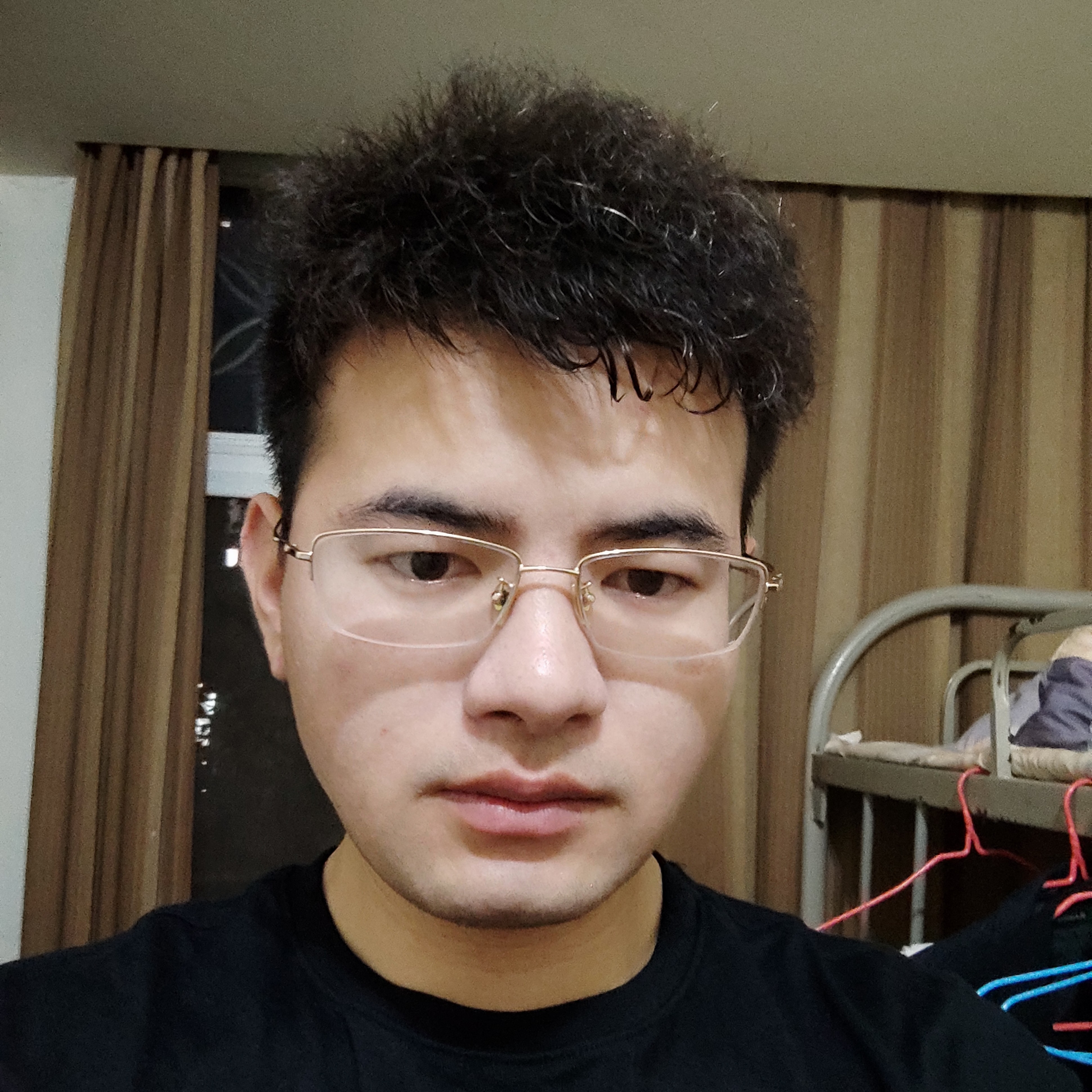 无私深拥高山的照片