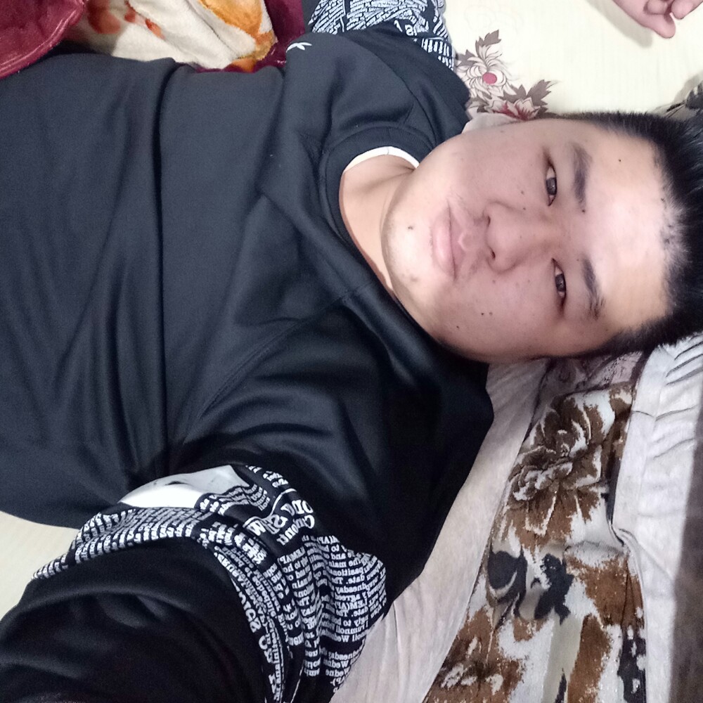 平常的冷眸的照片