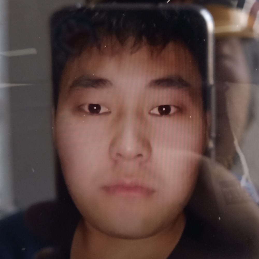彦晨旭的照片