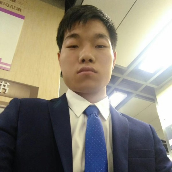 夏露漫步外向的照片