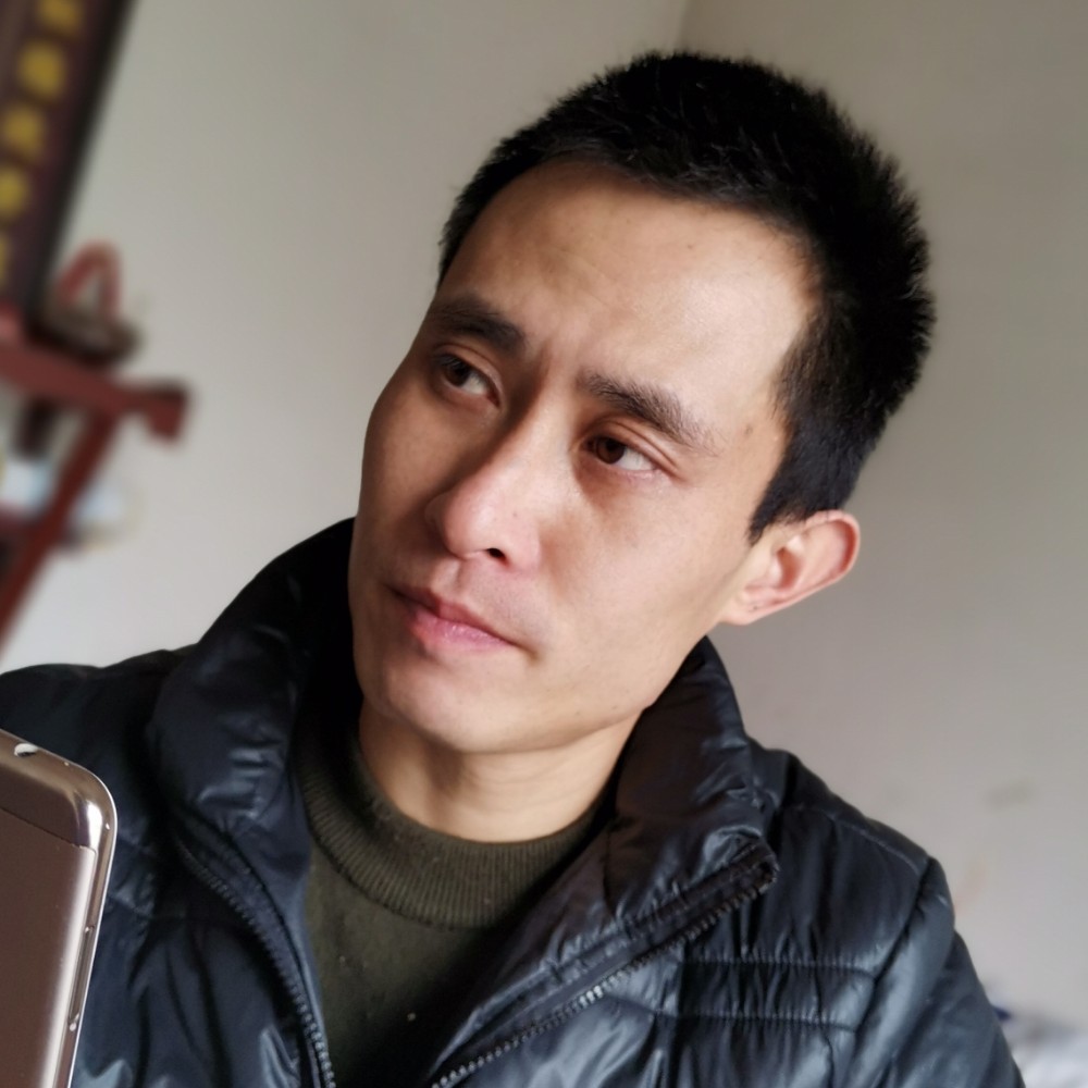 唐伟伟的照片