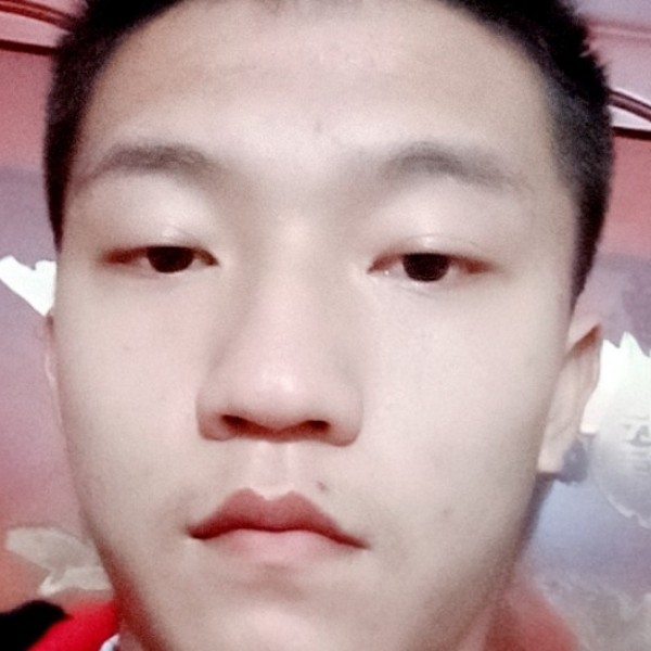李洲成的照片