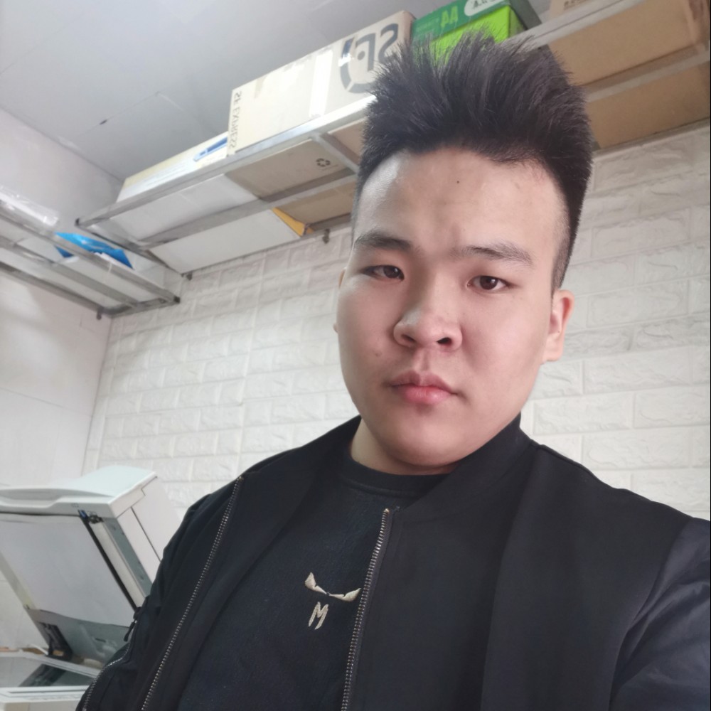 还单身笑猎豹的照片