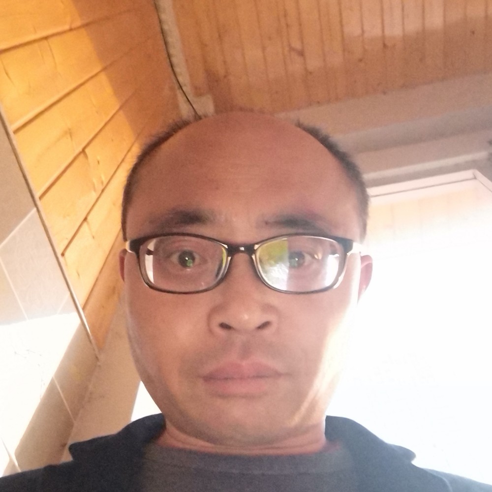 蓝色的天空1234的照片